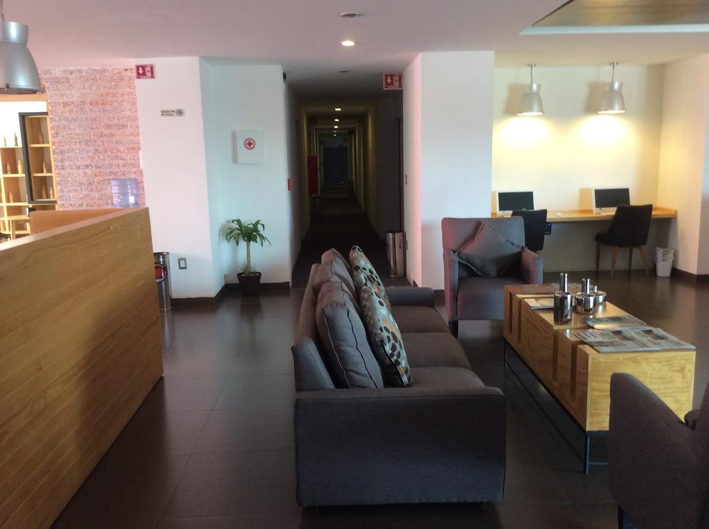 Hotel Mexico Inn Express Σαλαμάνκα Εξωτερικό φωτογραφία